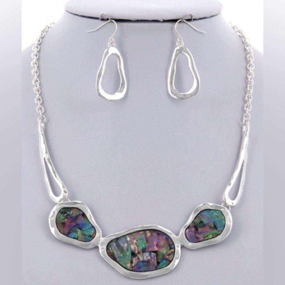 ABALONE SHELL NECKLACE SET
